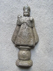Vintage IHS Jesus Infant Of Pragus Resin Queen Wall Christianity Made In Italy - Picture 1 of 6