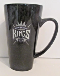 SACRAMENTO KINGS STEIN / MUG LARGE 6 INCHES TALL 12 OZ BLACK & PURPLE - Picture 1 of 2