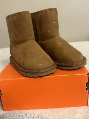 Botas forradas Sherpa Baby Gap marrón imitación gamuza talla 9 con destellos dorados Foto 1 de 4