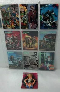 1994 Mars Attacks Topps THE COMICS 10 carte set logo Foil quasi nuovo/VG #67 fino #76 - Foto 1 di 9