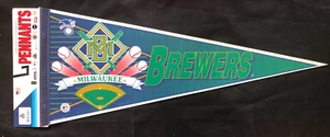 Milwaukee Brewers VINTAGE Major League Baseball Full Size Memorabilia Pennant - Picture 1 of 3
