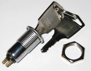 SPST Rotary Keylock Switch - 2 Position Switchlock - 1/2" Diameter Panel Mount - Picture 1 of 5