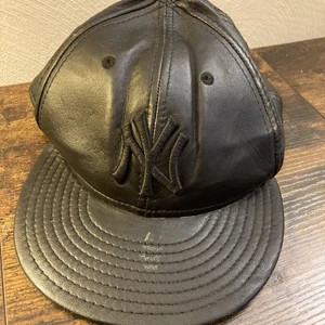 Vintage New Era 59FIFTY New York Yankees Black Leather MLB Hat 8 - Picture 1 of 12