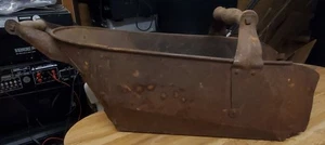Vintage große Getreidelschaufel oder Kohlenschaufel aus Metall mit Holzgriff - Bild 1 von 6