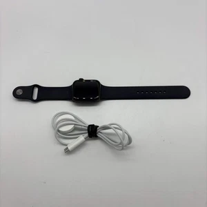 Bracelet sport GPS uniquement Apple Watch SE 1ère génération 44 mm aluminium noir noir A2352 - Photo 1 sur 6
