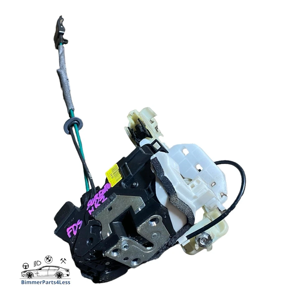 Дверной замок Kia Sorento правосторонний передний универсал 2012 81320-2P030  - Изображение 1 из 3