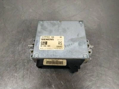 90506365 centralina motore per OPEL VECTRA B BERLINA 1.8 16V CAT 1995 415155 - Immagine 1 di 4