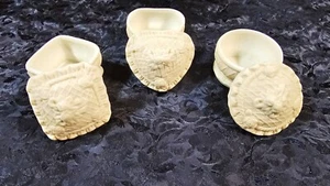 3 Vintage Schmuckschatulle Elfenbein Porzellan 2 3/4" Herzform, rund, eckig  - Bild 1 von 23