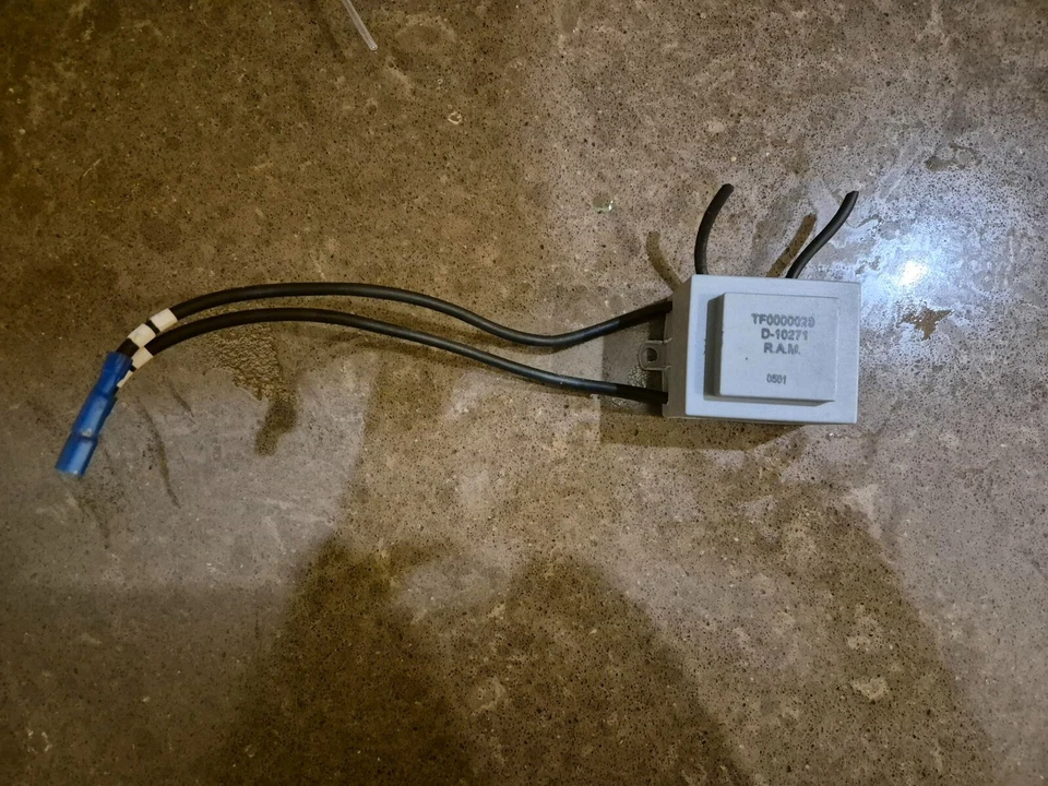 LUMENIS IPL ELORA-TF0000029 D-10271 R.A.M Foto 1 de 1