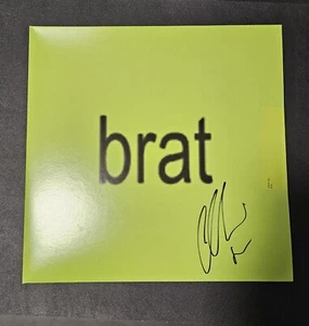 CHAQUETA SELLADA CHARLI XCX AUTOGRAFIADA FIRMADA MOCOSO BLACK ICE VINILO LP - Imagen 1 de 4