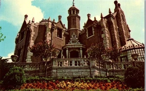 Vintage Postcard Disney Disneyworld Haunted Mansion Ride Florida FL Unused - Picture 1 of 3