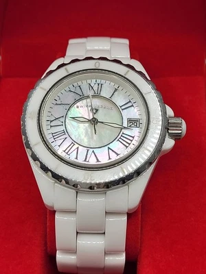 [全新] Swiss Legend Karamica女式白色陶瓷蓝宝石水晶39毫米手表 — 第 1/4 张图片