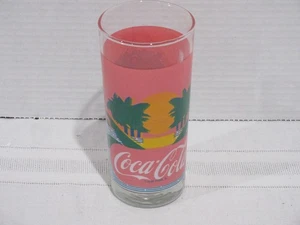 Vidrio de coca cola vintage playa y escena de sol - Imagen 1 de 2