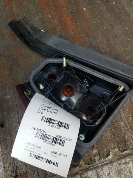 Luz trasera derecha pasajero sedán carrocería montada para 91-95 VOLVO 940 98160 Foto 1 de 4