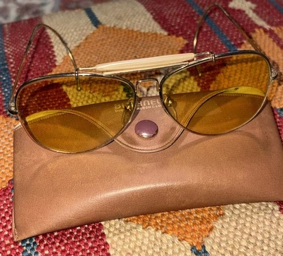 Óculos de Tiro Amarelo Aviador Bushnell Bausch Lomb Antigo 62mm Estojo Coreia Anos 70 - Imagem 1 de 4