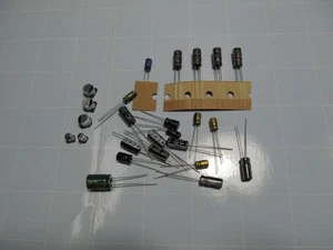 25 Capacitors For Sega GameGear GG Motherboard Capacitors Repair Replacement - Picture 1 of 1