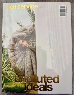 SELF SERVICE MAGAZINE - ISSUE #62 - SPRING/SUMMER 2025 - RANDOM COVER-BRAND NEW Foto 1 de 3