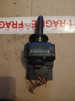 VW CRAFTER IGNITION SWITCH + KEY  A9069002000 - Image 1 of 4