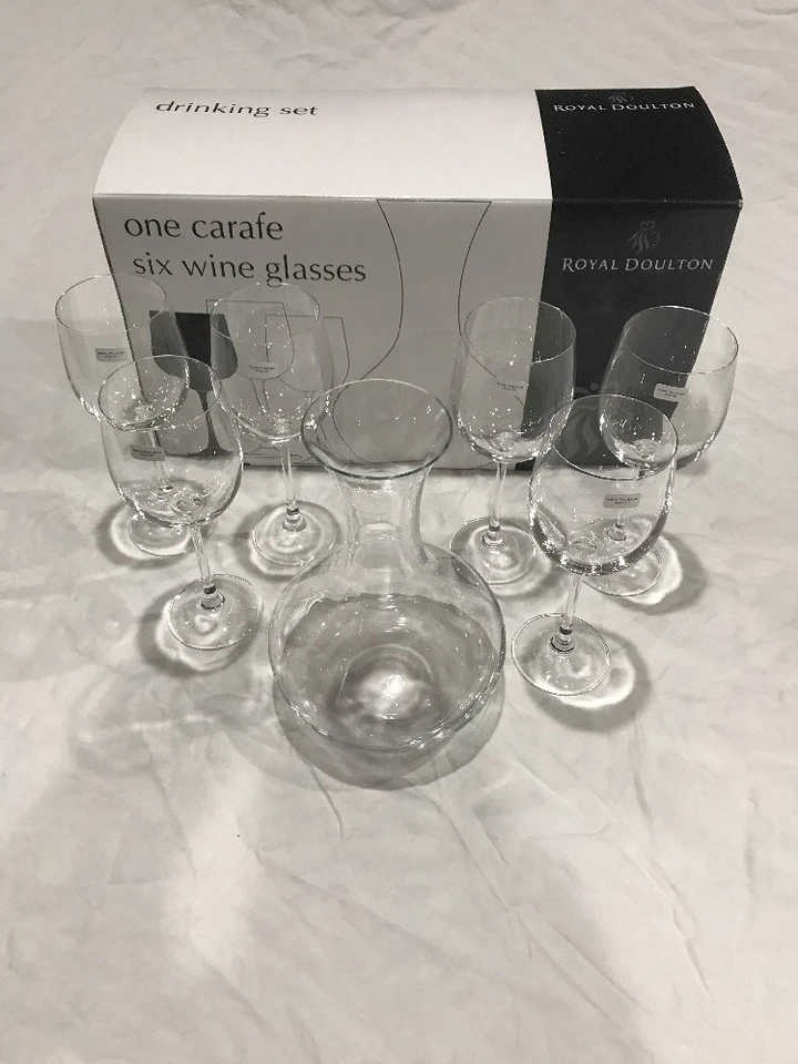 Royal Doulton Carafe Drink Set With 6 Wine Glasses