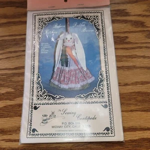 Vtg Rebeca Rabbit Kitchen Broom Cover Uncut Pattern Sewing Centipede 1987  - Imagen 1 de 2