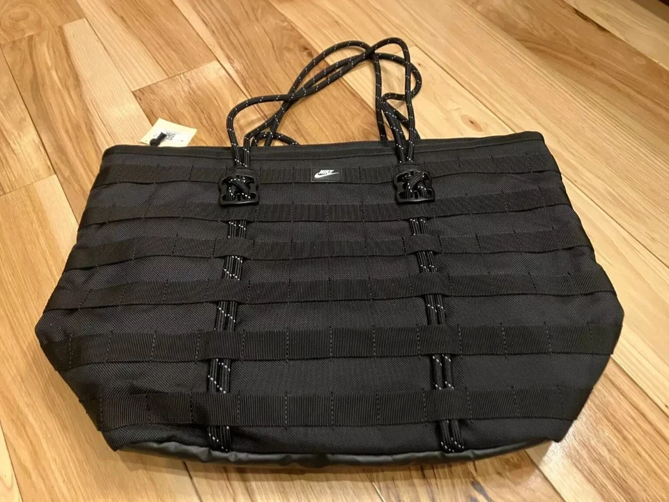 Bolso de Mano Nike Sportswear RPM (26L) Negro FJ0439-010 Foto 1 de 1