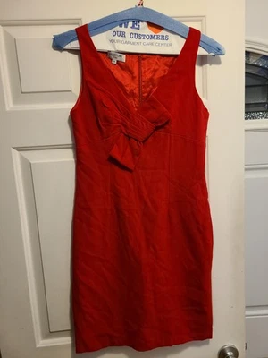 Vestido rojo con cuello en V sin mangas con lazo talla 36 Valentino Foto 1 de 4