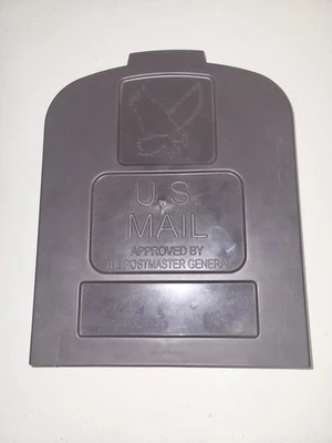 Nova porta de correio de plástico marrom 7 3/4 polegadas de largura 9 1/2 polegadas de altura modelo PL-10 - Imagem 1 de 4