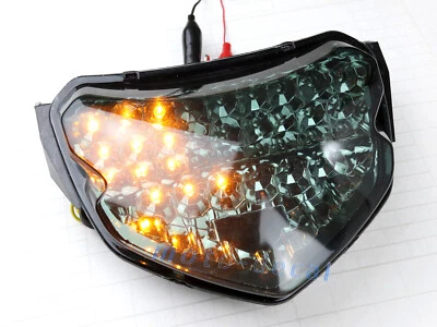 Luz trasera/trasera LED señales de giro de freno interno para GSXR 600 GSX-R 750 2004-2005 Foto 1 de 4