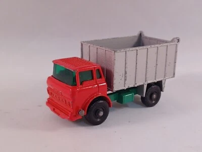 1968 GMC Tipper Truck Red & Silver No. 26 Matchbox Lesney England Diecast 1:64 - Image 1 of 4