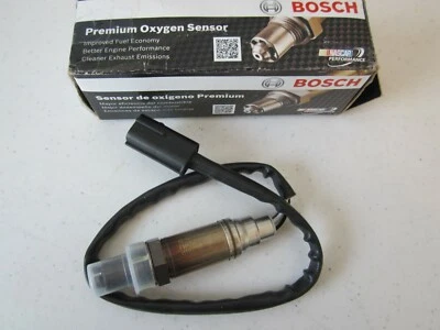 Sensor de oxígeno Bosch 15148 O2 OE# 1821385Z30 Foto 1 de 4