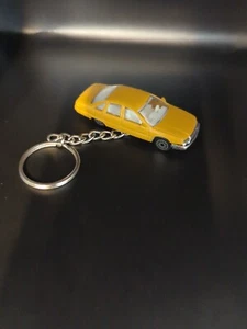 Yellowish Orange Keychain Key Ring Chevy Caprice Brand New Model ⭐⭐⭐🎁🎁🎁🆕🆕🆕 - Picture 1 of 2