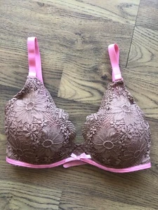 brown and pink cosabella bra 32 d gently worn soft  - Picture 1 of 3