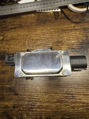 Módulo de control del ventilador de refrigeración del motor - Compatible para Mazda 3 5, para Ford Focus Foto 1 de 4