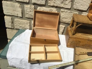 Ancienne jolie boite bois couture à compartiment amovible mercerie bois Bel état - Imagen 1 de 10