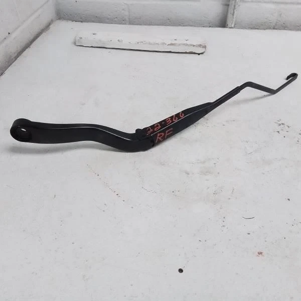 Brazo limpiaparabrisas RAM3500 2018 954937 Foto 1 de 1