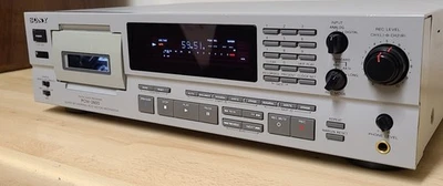 SONY DTC  PCM-2600 DAT-RECORDER  - Bild 1 von 4