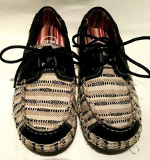 tony lama women's canvas shoes