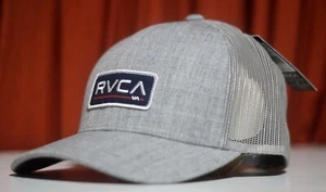 Nuevo Rvca Gris Malla Curvada Camionero Ajuste Medio Para Hombres Gorra Snapback RHTRVC-6 - Imagen 1 de 6