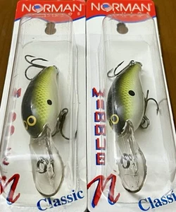 2 Bill Norman Classic Middle N MN-40 Crankbait Lures GREEN JOE SCALE USA - Picture 1 of 5