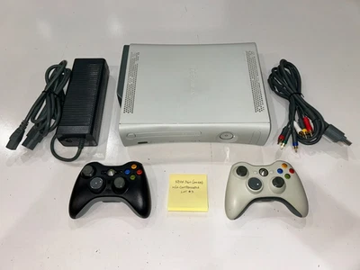 Paquete de sistema Microsoft Xbox 360 blanco consola de 20 GB, 2 controladores, HDMI CASI NUEVO #3 Foto 1 de 4