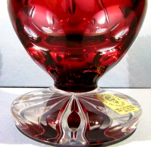 NUEVO EN CAJA 8" CRISTAL CÉSAR Jarrón Rojo Cortado a Mano a Superposición Transparente Checo Bohemio Estuche - Imagen 1 de 8