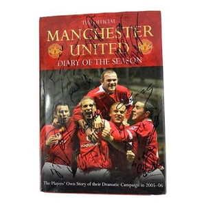 Das offizielle Manchester United Tagebuch der Saison 2005-2006 signiertes Teambuch - Bild 1 von 5