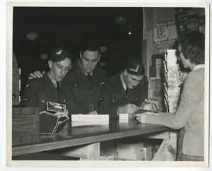 World War II, U.S. Army Air Corps - Turner Base, GA - Original Era 8x10 Photo - Picture 1 of 2