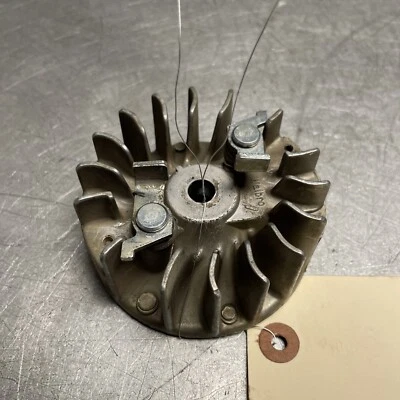 OEM BUEN USADO JOHN DEERE BH30 SOPLADOR VOLANTE CON TRINQUETES DE ARRANQUE Foto 1 de 3
