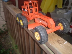 Vintage 70's TONKA Road Grader Orange Pressed Steel 17.5" MR-970 FREE SHIP - Picture 1 of 6