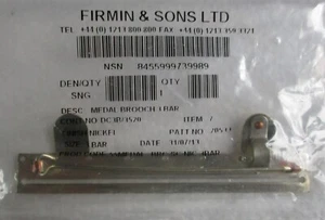 Británico Tamaño Completo: "BARRA BROCHE MEDALLA 3 ESPACIOS" (Firmin Make, en paquete sin abrir) - Imagen 1 de 3