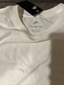 Nike Men's Sportswear Split Logo T-Shirt - Picture 1 of 2