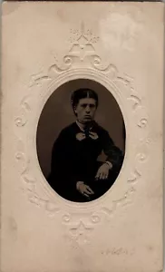 Frau mit Schal getönte Wangen "Maria" Antik Farbtyp 1860er Jahre Foto - Bild 1 von 6