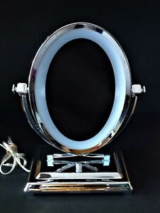 FRONTGATE LIGHTED OVAL MAKEUP MIRROR