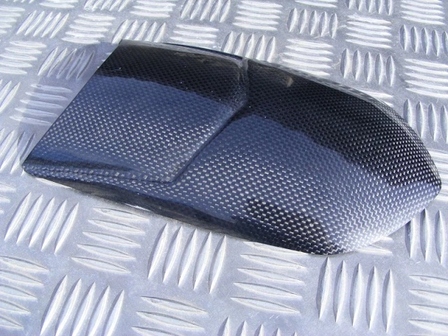 Extensor guardabarros de carbono BMW F800R F800S F800ST F800GT F800 protector de barro de carbono Foto 1 de 1